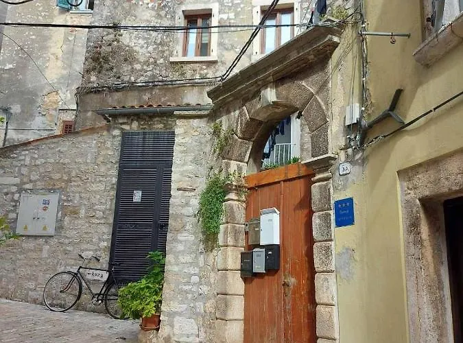 Old Διαμέρισμα Ρόβινι